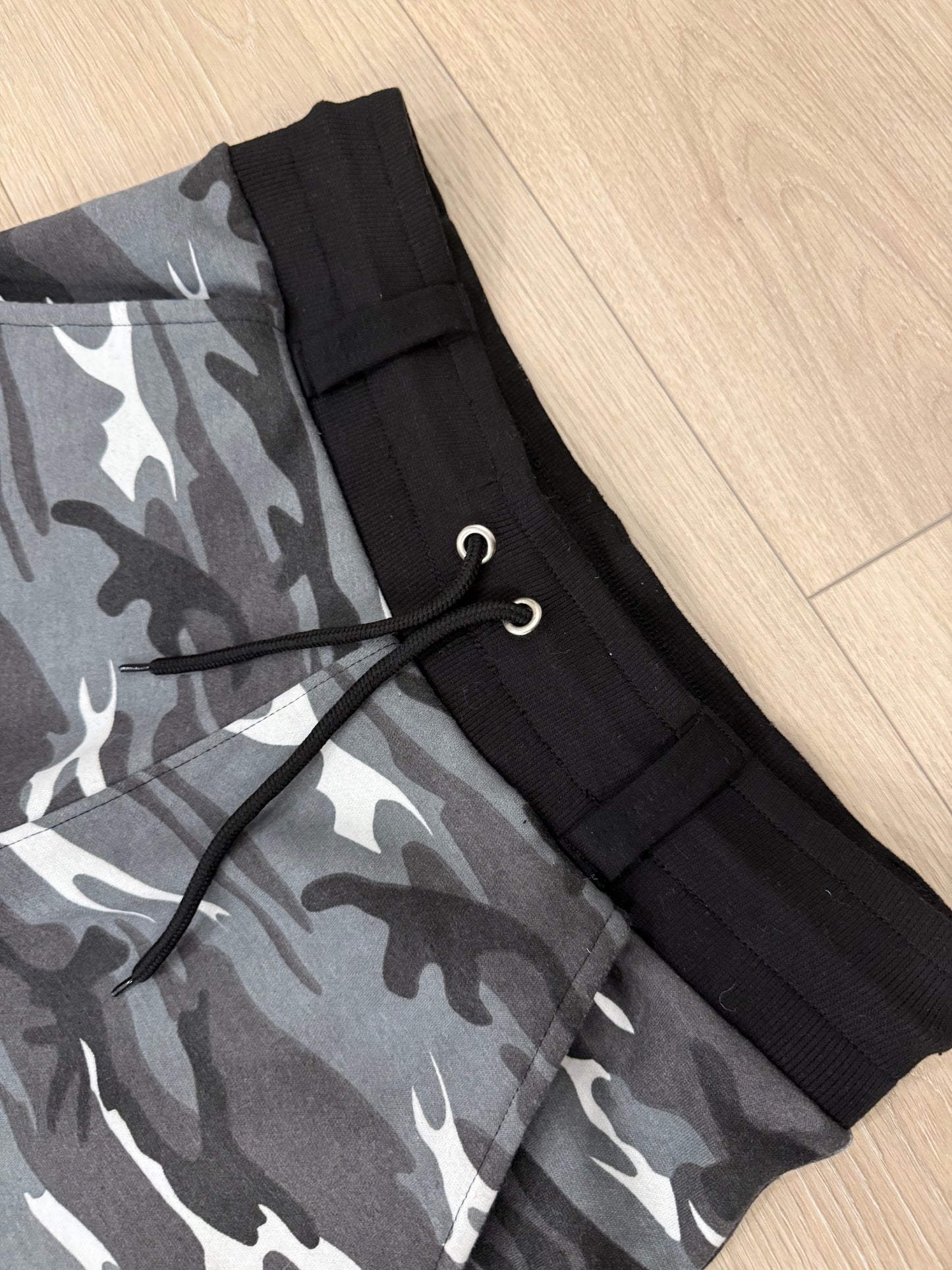 Camo belt loop sweats
