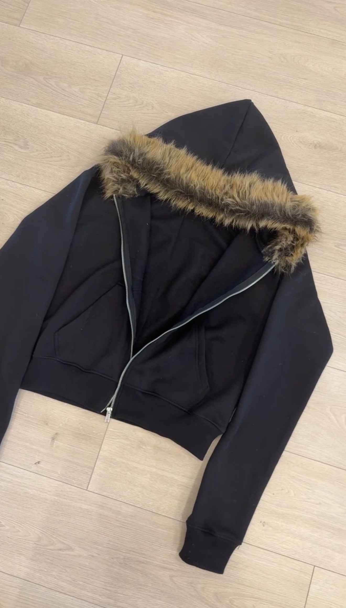 Black Fur zip
