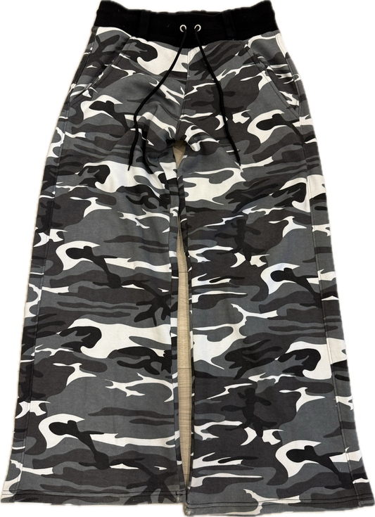 Camo belt loop sweats